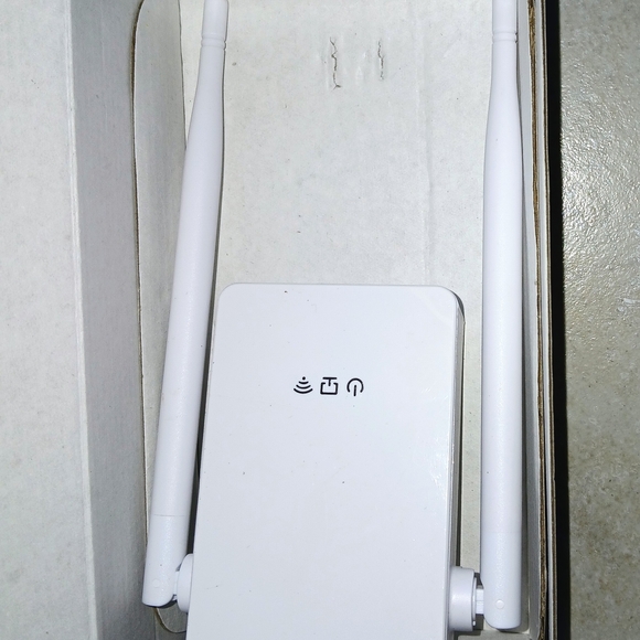 Zoom Black Cable Modem Router with Wireless-N - Picture 5 of 5